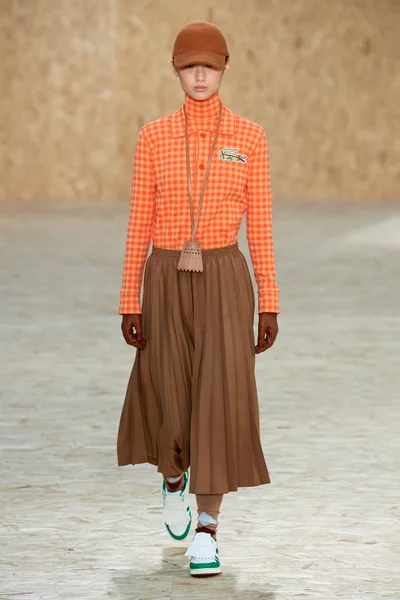 Look 30